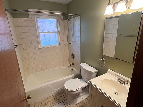 5th image of 2408 Sunset Rd