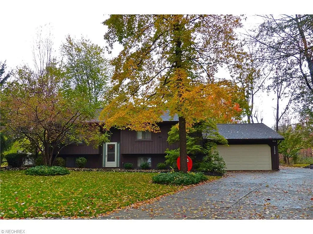 9302 Trillium Ln photo 1