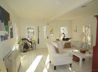 7 Griffin St, Northport, ME 04849