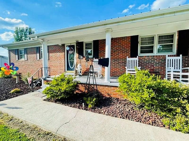 4787 S River Rd, Salyersville, KY 41465 Zillow