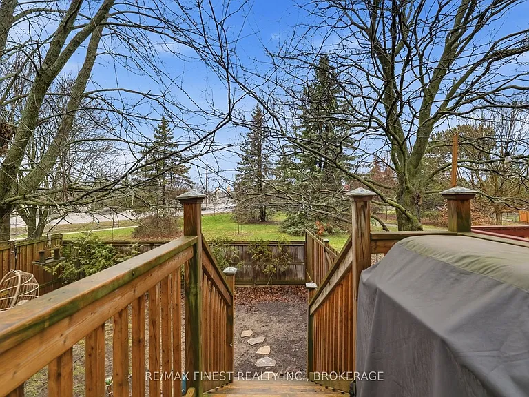 116 Fireside Ct — Photo 26