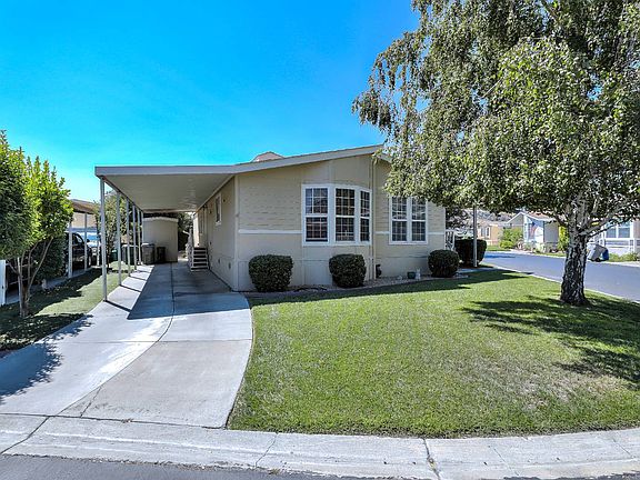 2nd image of 178 Chateau La Salle Dr