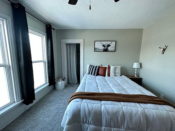 Bedroom #1 w/walk-in closet