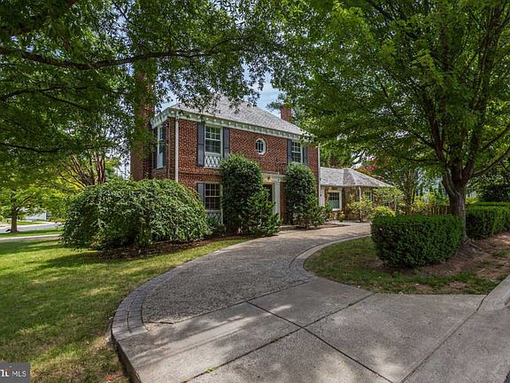 5th image of 5110 Hampden Ln