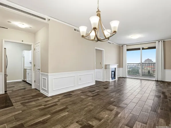 1 Towers Park Ln #1007, San Antonio, TX 78209