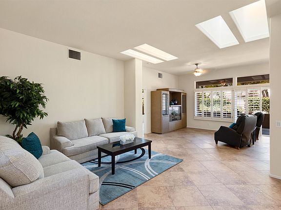 2nd image of 37158 Springdale Ave