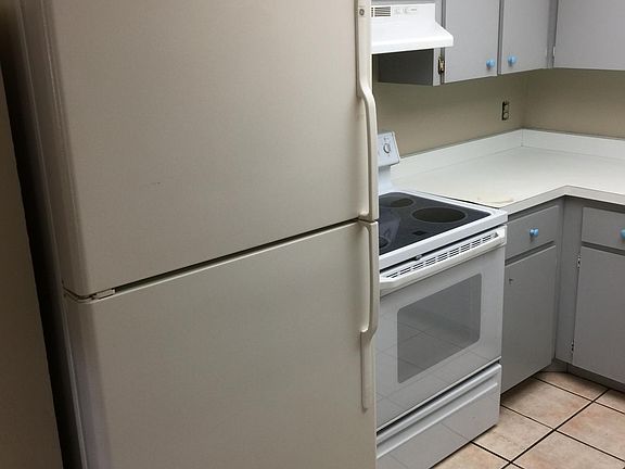 5th image of 1553 Oak Park Ave