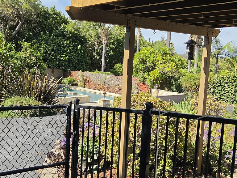 1037 Alta Vista Dr — Photo 75