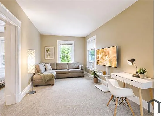 1 bed, $1,069 — Photo 2