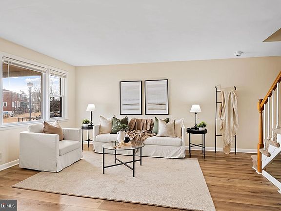 5th image of 1011 Linden Ave
