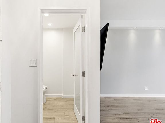 5th image of 1131 Alta Loma Rd APT 306