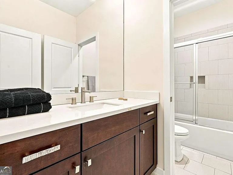 826 Canterbury Overlook — Photo 29