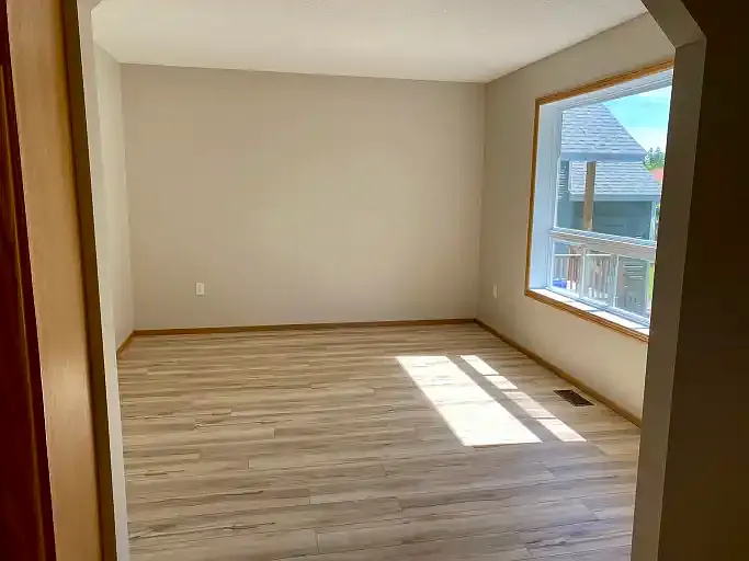 75 Westmount Dr S #1 — Photo 7