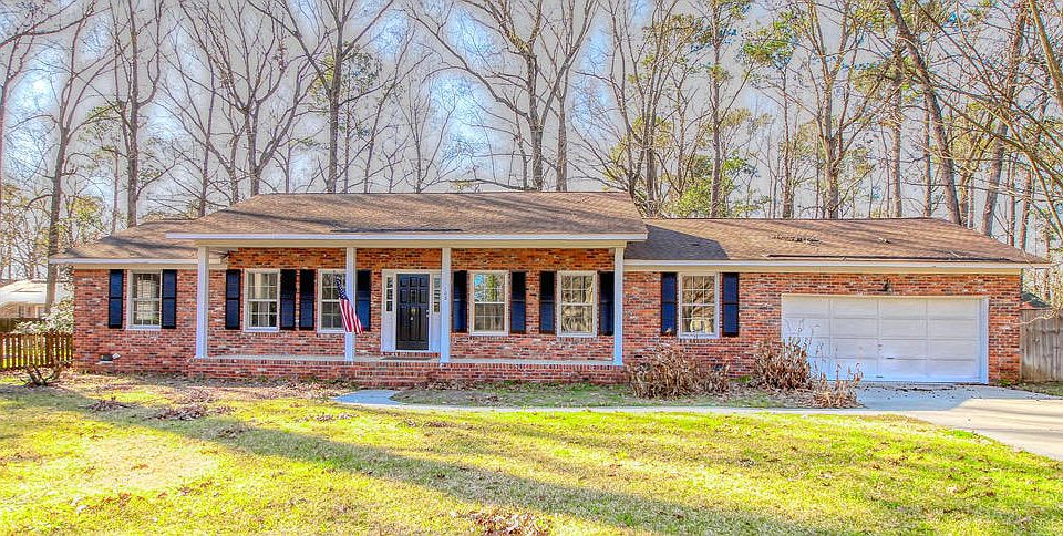 1st image of 102 Bramblewood Dr