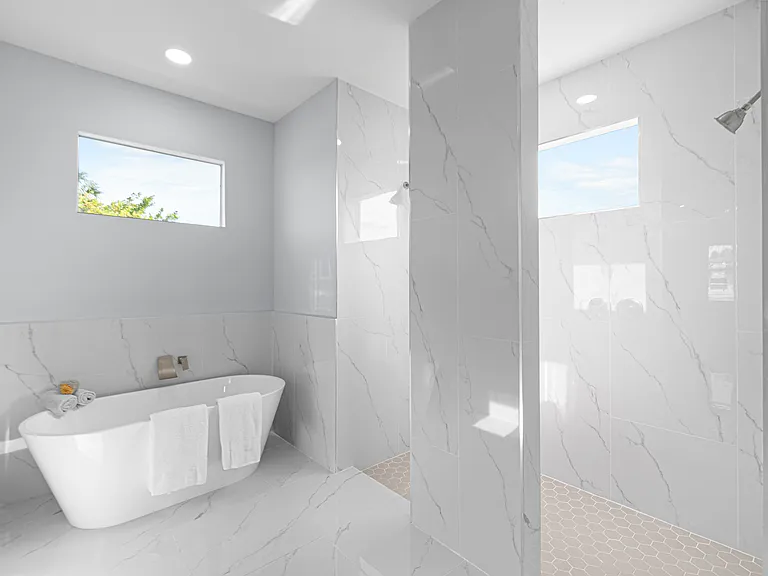 435 Poplar St — Photo 8