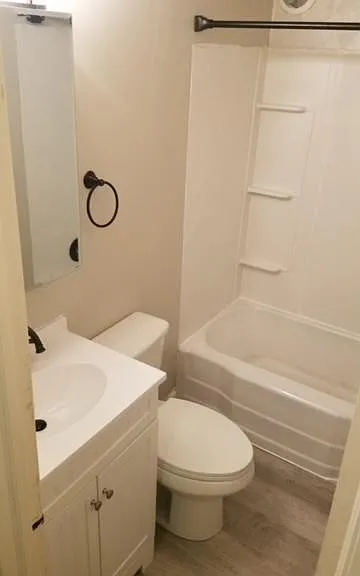 All newly updated bath!!