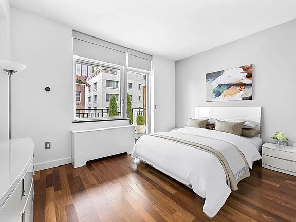 5th image of 212 E 57th St APT 7B