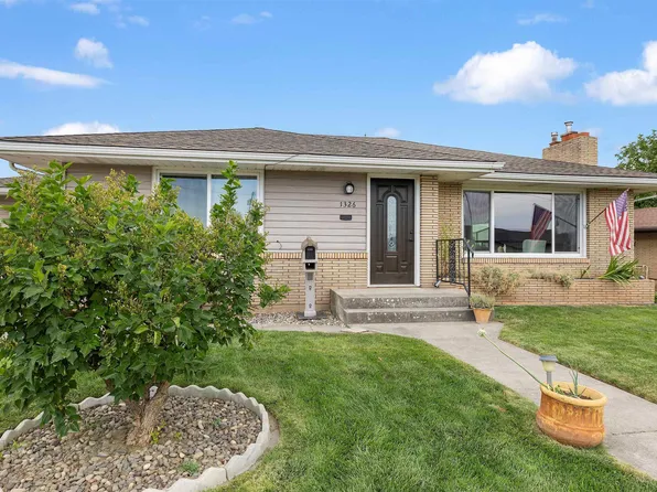 1326 6th St, Clarkston, WA 99403