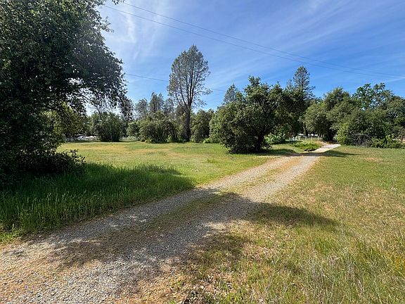 5th image of Clough Creek Rd