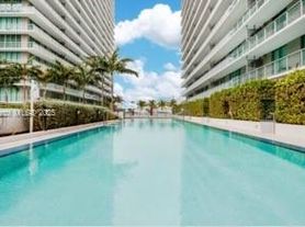 79 SW 12th St