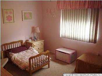 2nd image of 21 Journeay St