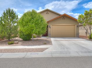 11027 Topacio St NW, Albuquerque, NM 87114