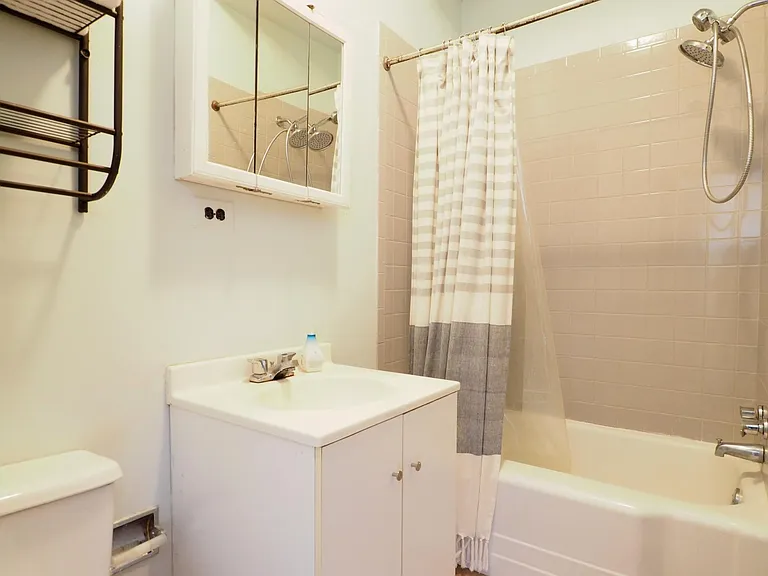 1706 W Ohio St #2F — Photo 9