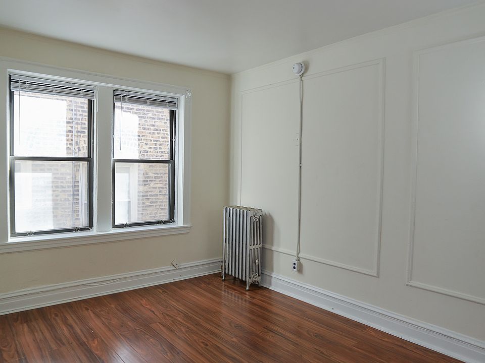 1st image of 940 W Agatite Ave #103