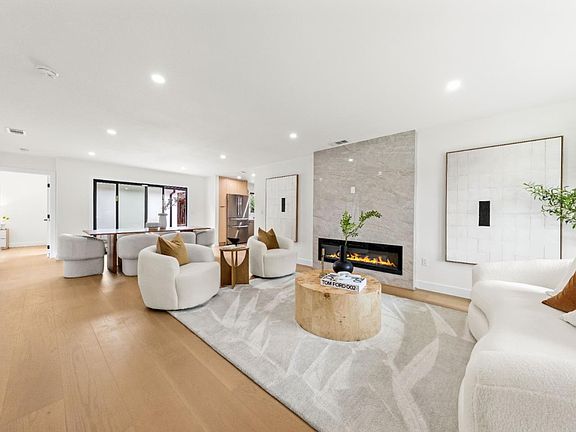 2nd image of 3920 Park Blvd