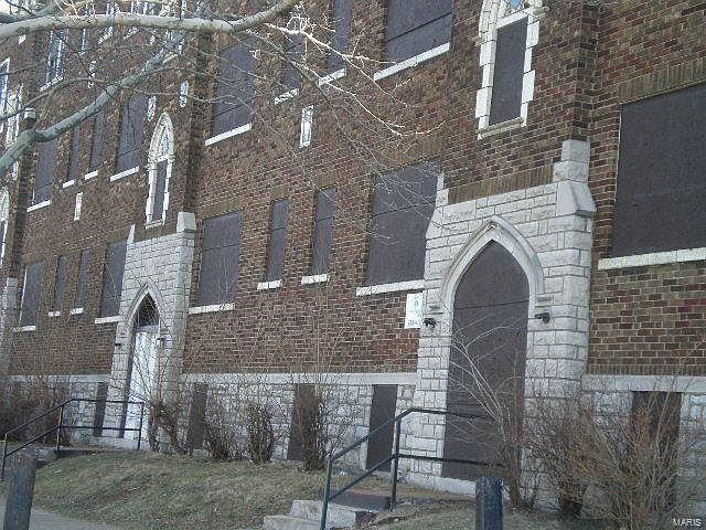 1st image of 4970 Labadie Ave
