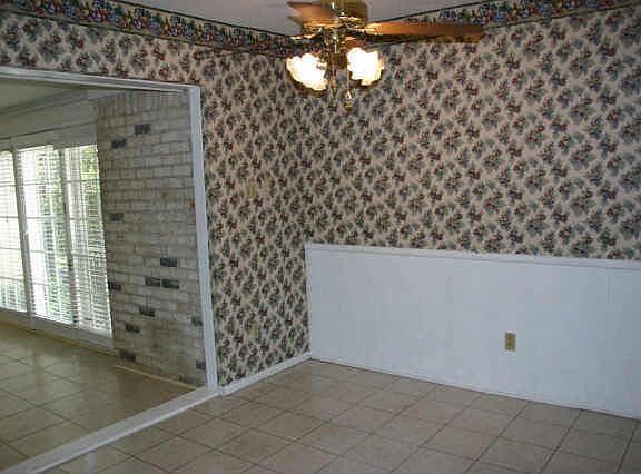 3rd image of 1139 La Mesa Dr