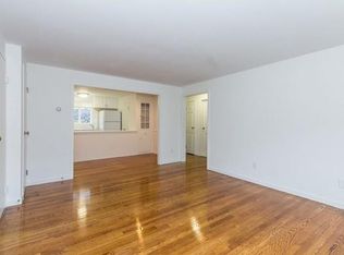 118 W Emerson St APT 5, Melrose, MA 02176