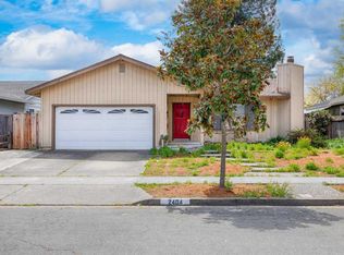2404 Baggett Dr, Santa Rosa, CA 95401