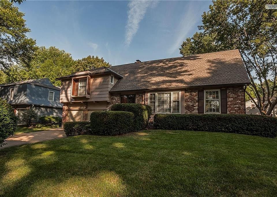 1st image of 8916 Hadley Pl