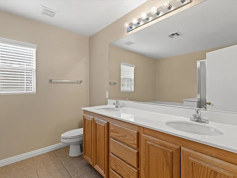 11617 Royal Derwent Dr — Photo 13