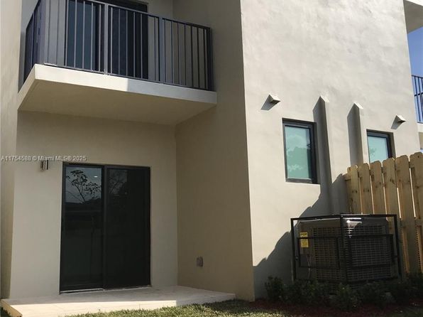 hialeah-florida-447942383 picture