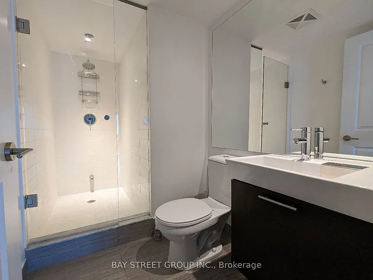 386 Yonge St #1809 — Photo 7
