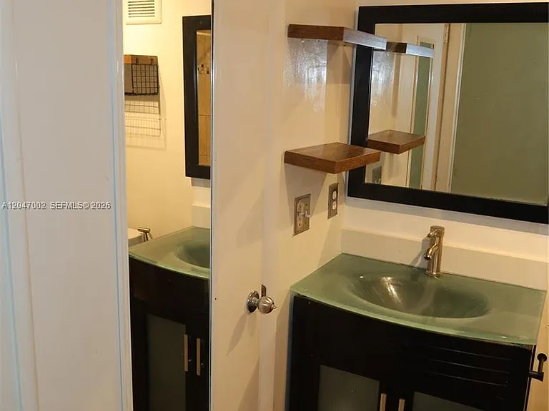 10835 SW 112th Ave #113 — Photo 15