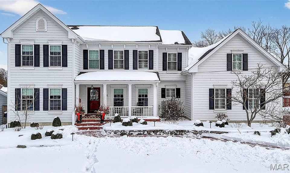 1st image of 736 Evans Ave