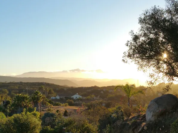 2761 Joan Ln, Fallbrook, CA 92028