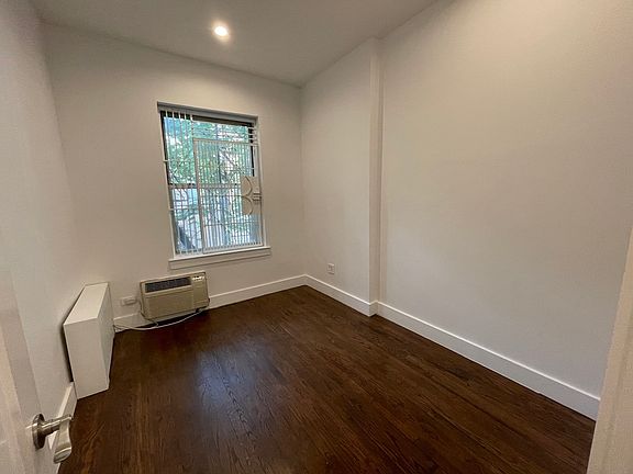 4th image of 150 E 83rd St APT 2C