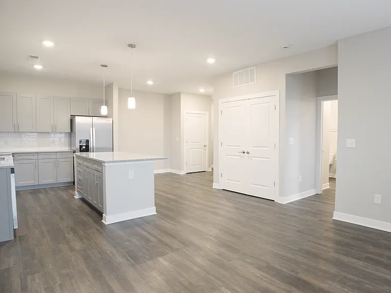 Founders Pointe Apartments — Photo 29