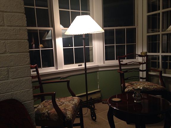 4th image of 624 Franklin Ave