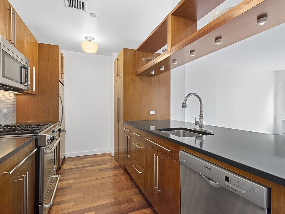 1st image of 2-40 51st Ave #2L