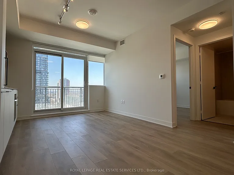 1185 Dupont St #1211 — Photo 16