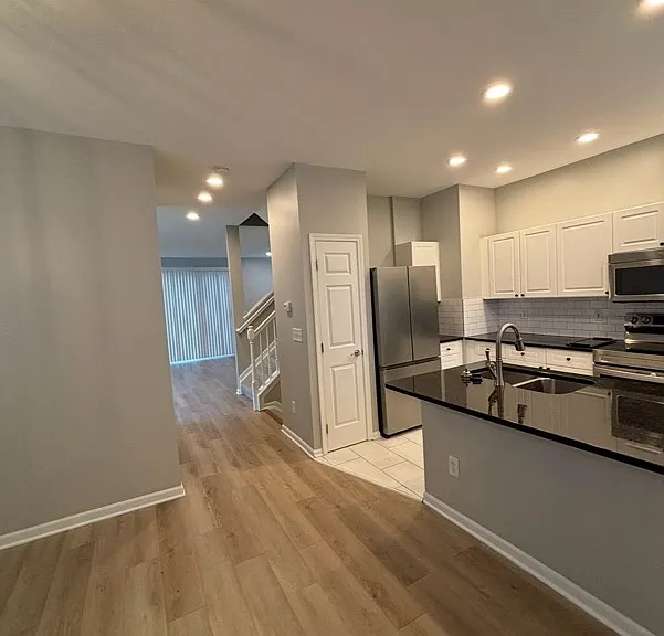 6174 Kendall Ridge Loop — Photo 8