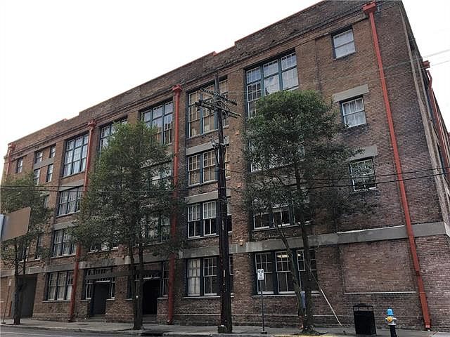 1st image of 1111 S Peters St APT 410