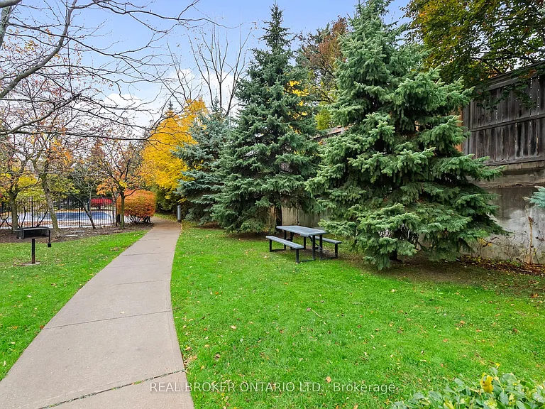 1720 Eglinton Ave E #601 — Photo 28