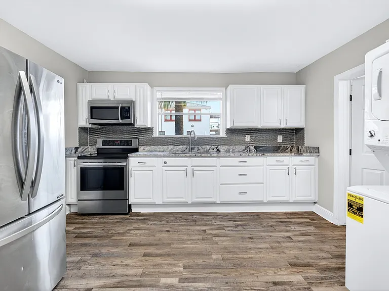 1716 E Columbus Dr #A — Photo 30