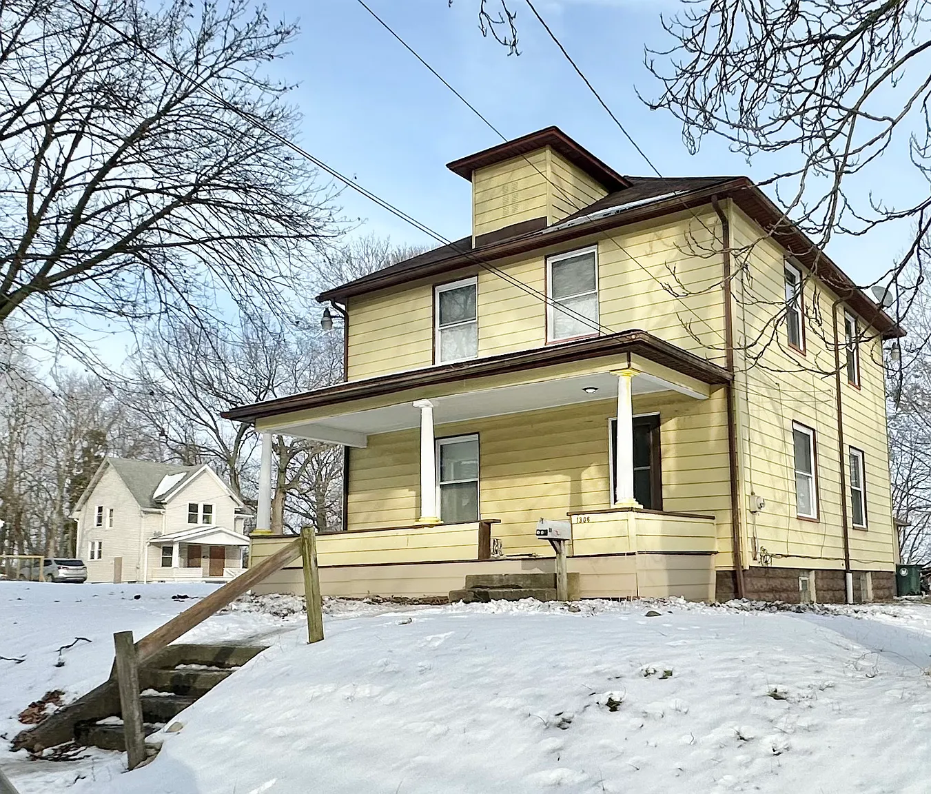 1306 Saint Elmo Ave NE photo 1